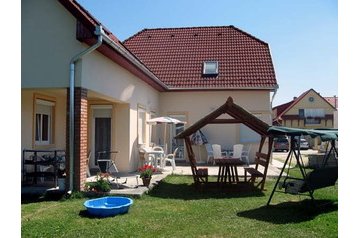 Hungary Privát Egerszalók, Exterior